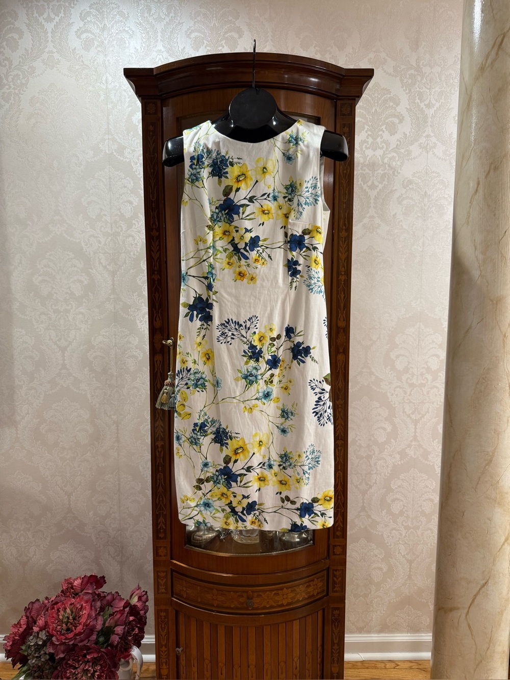 Sleeveless White Midi Dress with Blue and Yellow Floral Print